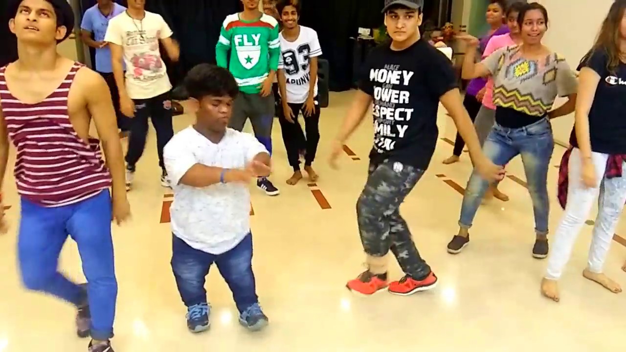 Tu Cheez badi hai Mast Mast | VIKAS SAWANT | FAISAL KHAN | Neha Kakkar | bollyshake |
