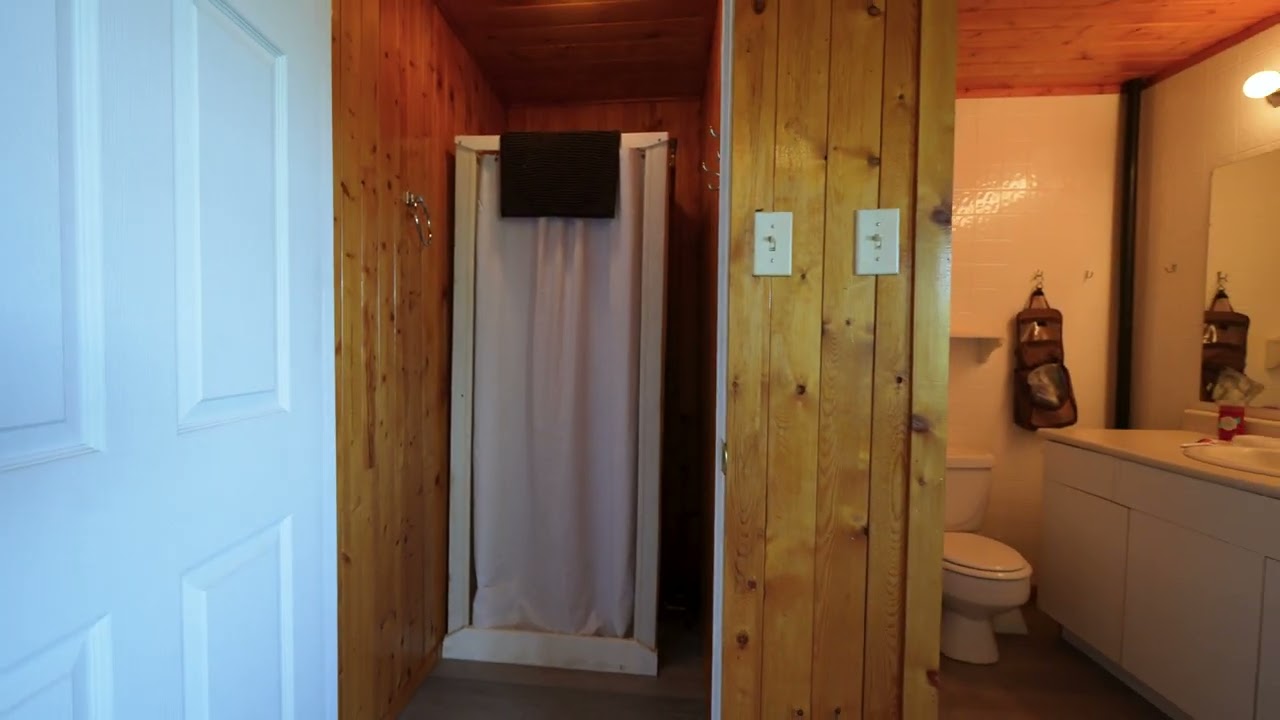 Elk Island Lodge Cabin #3