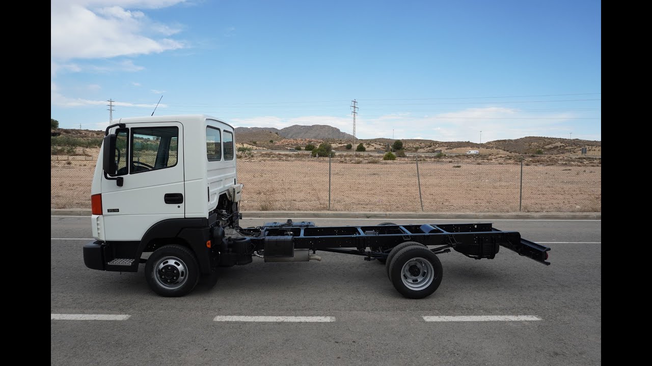 NISSAN ATLEON 35.15 EN CHASIS ENTRE EJES DE 3200 MM