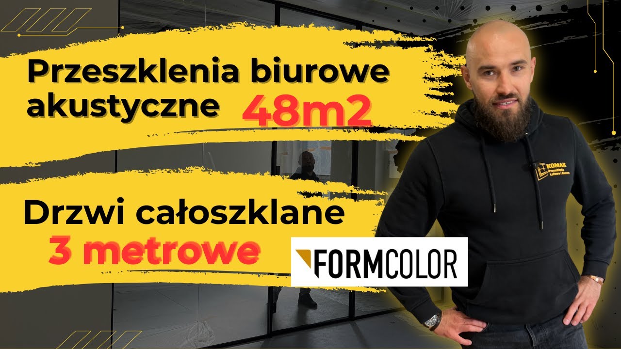 Realizacja w 3 dni: 48 m² ścian szklanych i 3-metrowe drzwi | Komak x Formcolor