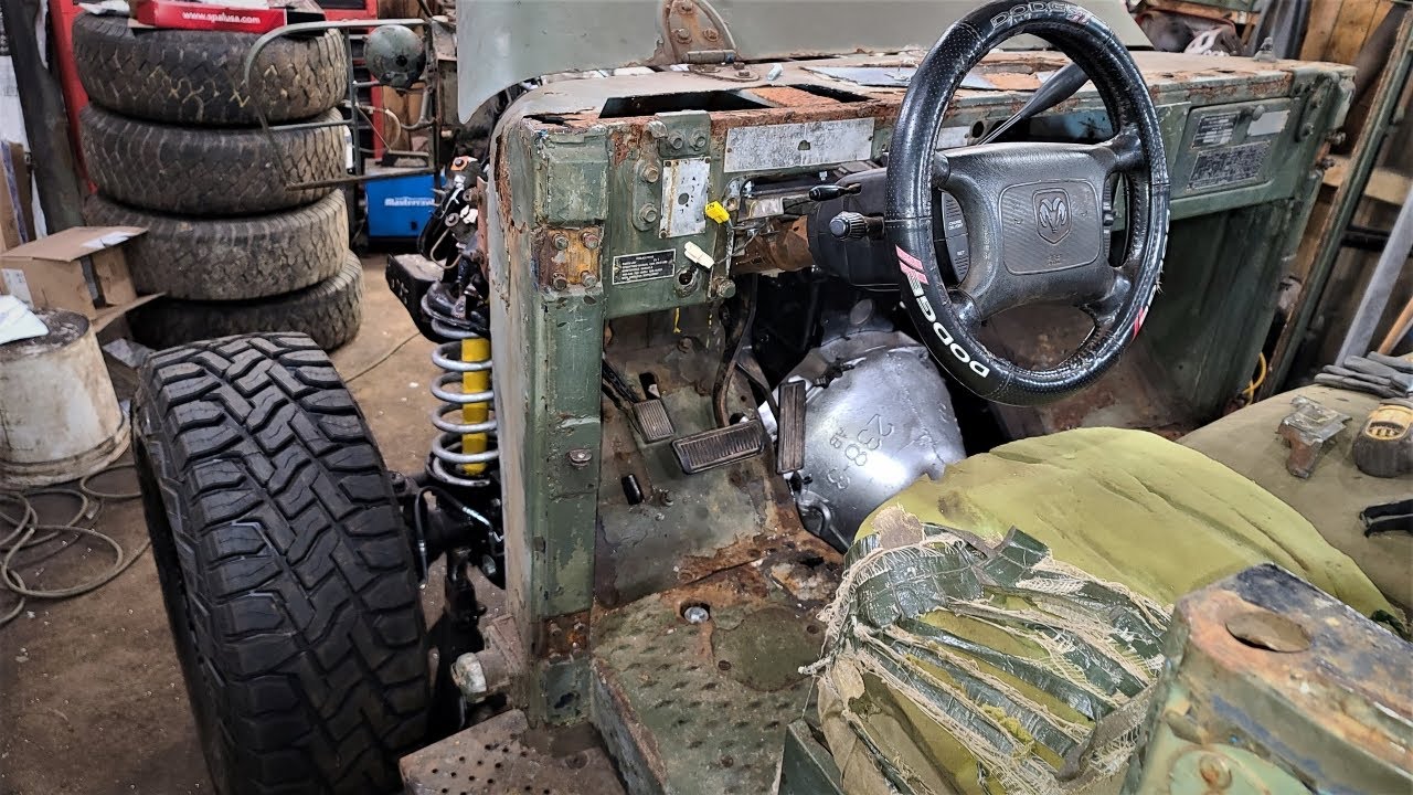 Dodge M37 Cummins Conversion — установка руля, педалей и тормозной системы [Эпизод 17]