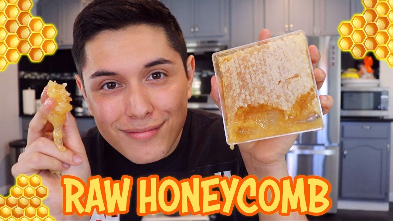 [ASMR] Eating Raw Honeycomb! (For the First Time)