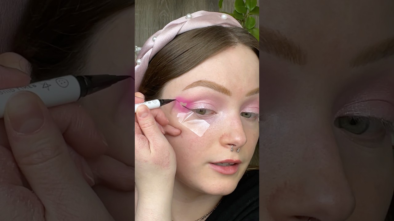 EASY HEART MAKEUP!💘 would you wear this for Valentines Day?? 