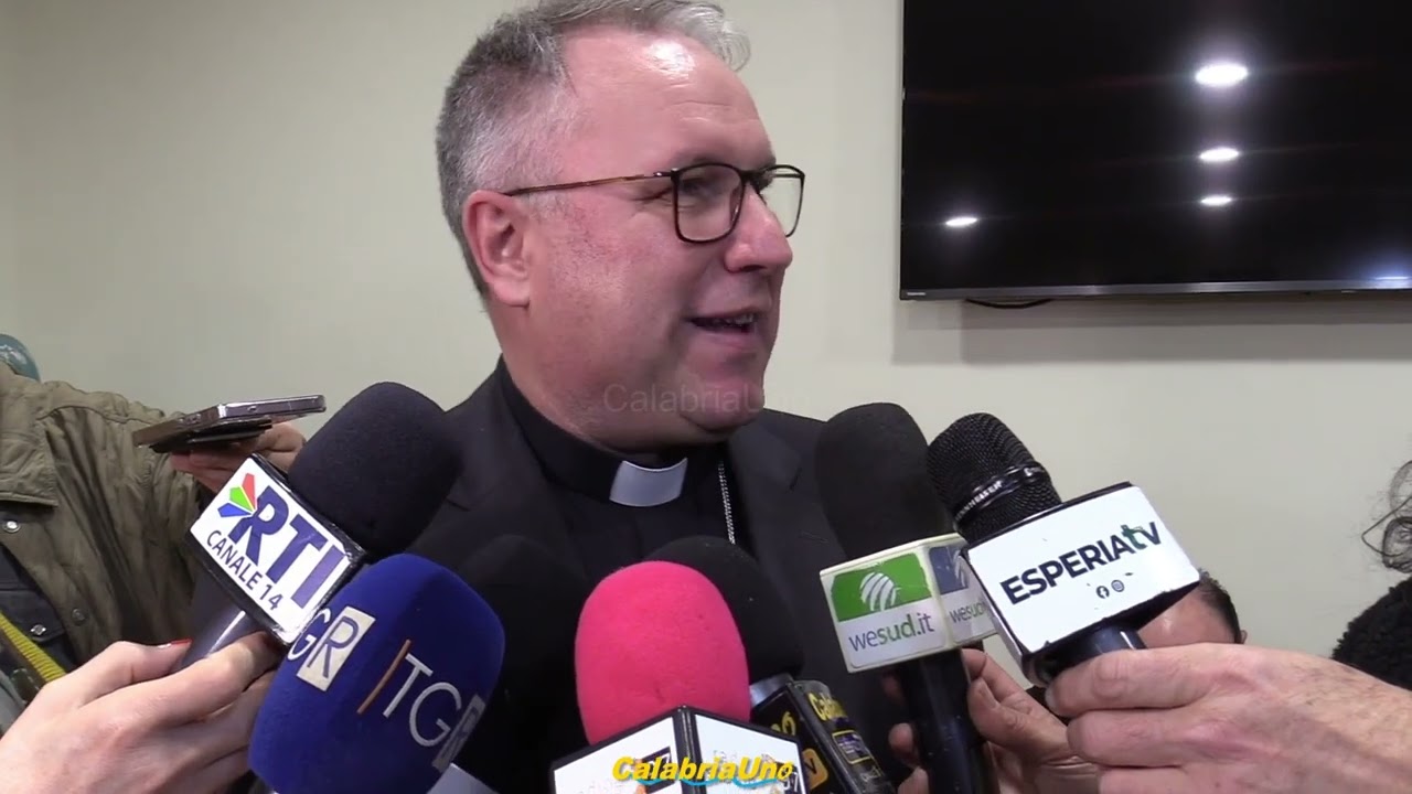 Monsignor Alberto Torriani prende possesso della Diocesi di Crotone Santa Severina