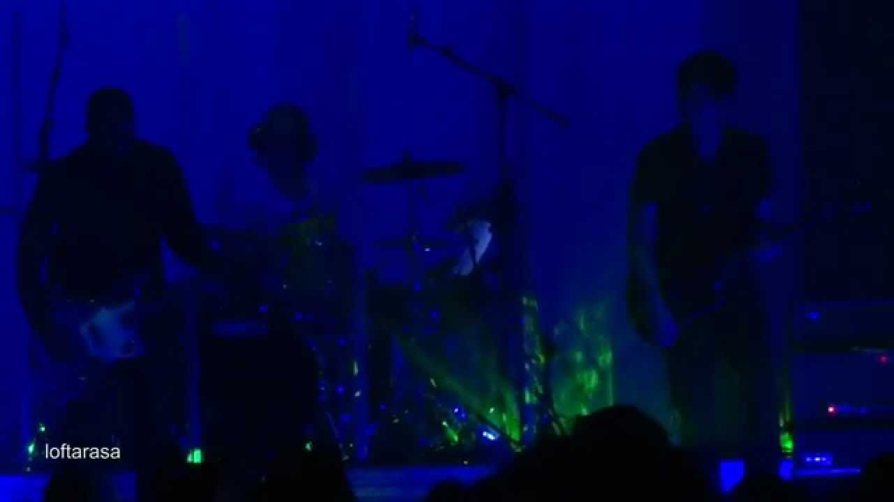 Alanis Morissette - Versions Of Violence / I Remain (3rd Segue) / 21 Things (2012-06-30 - Paris)