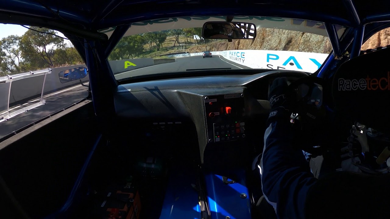 Nissan Skyline R34 GTR at Bathurst Mount Panorama in car lap 2.12.2