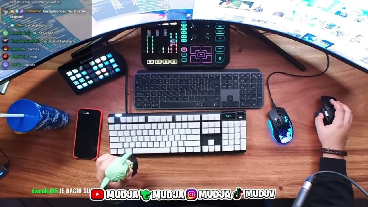 MUDJA NE MOZE DA VERUJE KAKO MU JE FAN POMOGAO *dao mu moderatora*😨