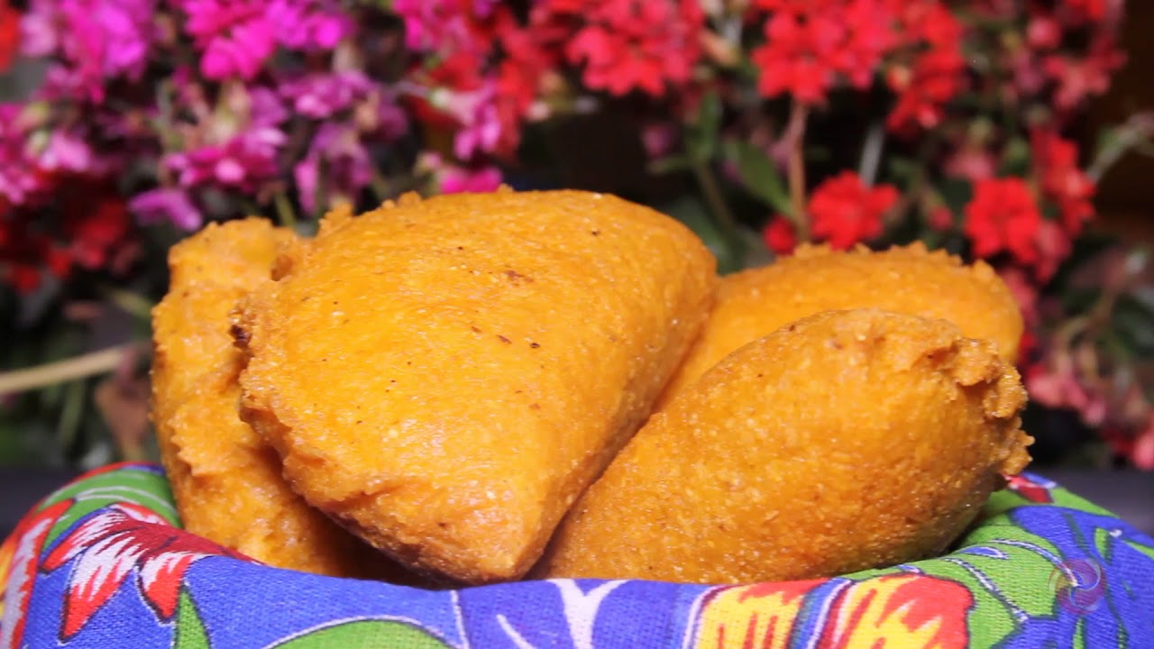 Viação Cipó - Aprenda a fazer o tradicional Pastel de Angu