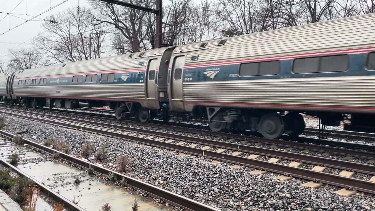 Amtrak NE Regional Train 106 arriving at Newark Station 