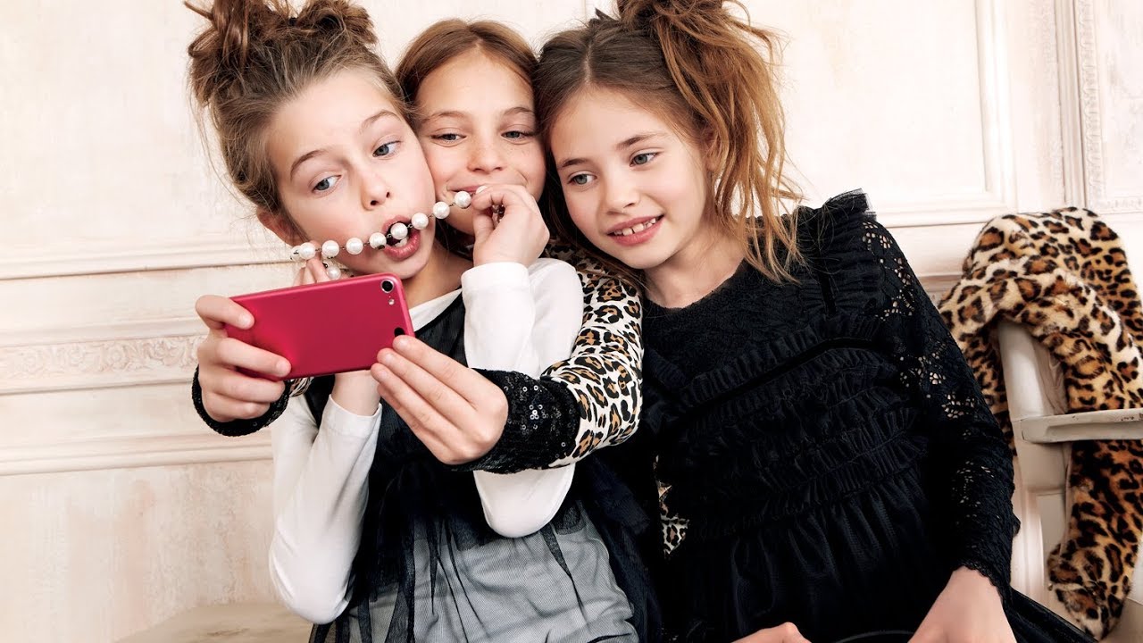 TWINSET Fall Winter 2017/2018 Girl's Ceremony Collection