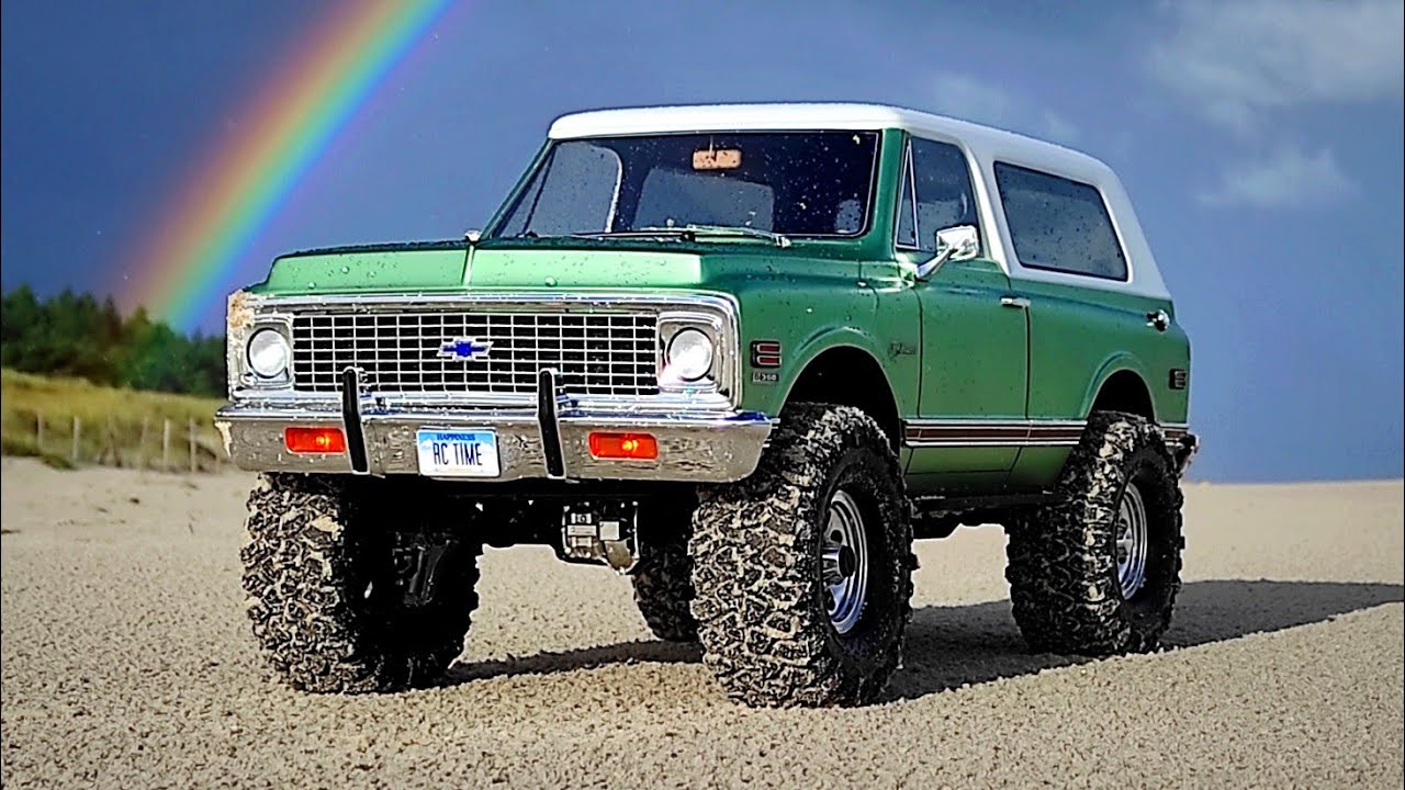 RC crawler Traxxas TRX-4 Chevrolet K5 Blazer 1972 Chevy 1/10 scale car slow motion off road truck