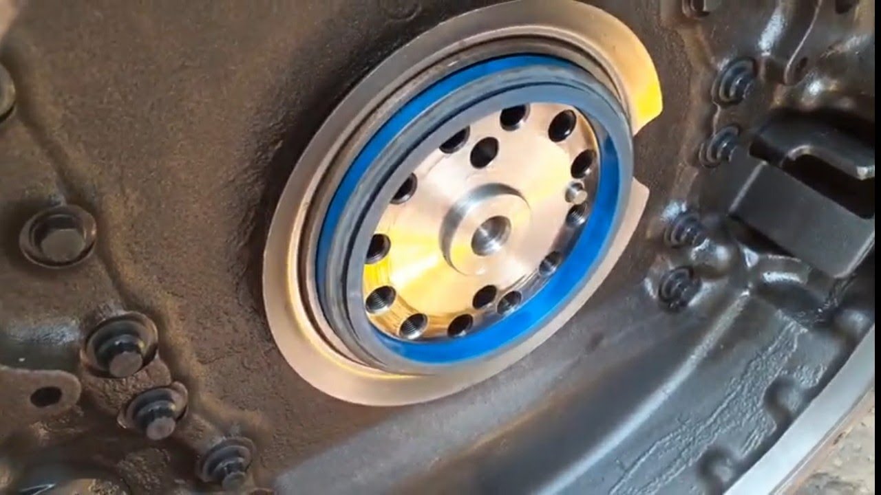 How to instal C15 engine rear crankshaft  seal.