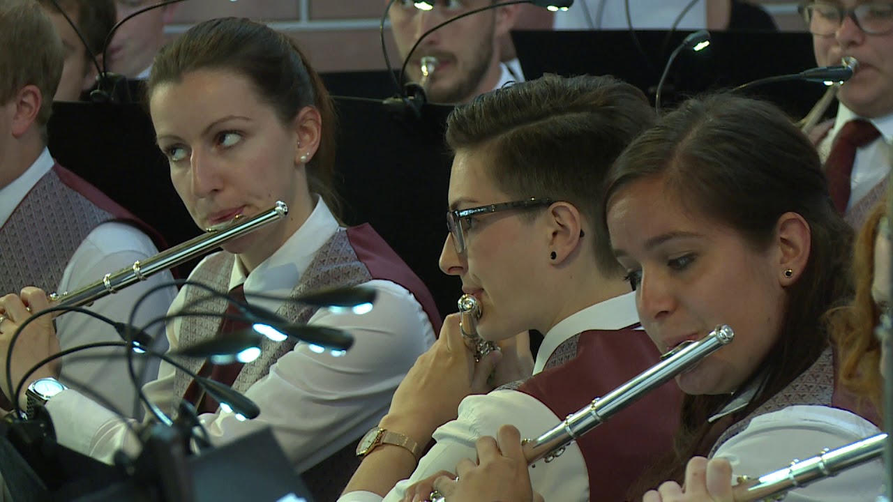 Musikverein Oberharmersbach spielt Riften Wed von Julie Giroux