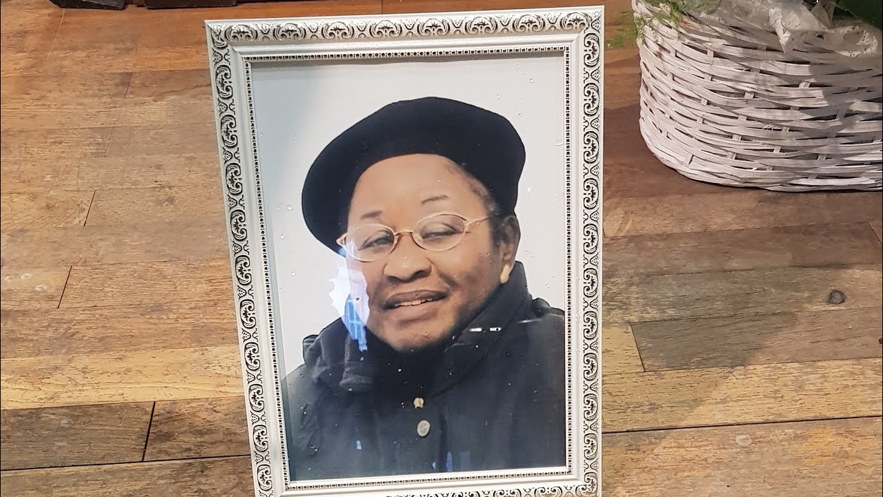 OBSÈQUES DE MAMAN MBOMBO MBUNGA LUCIE 