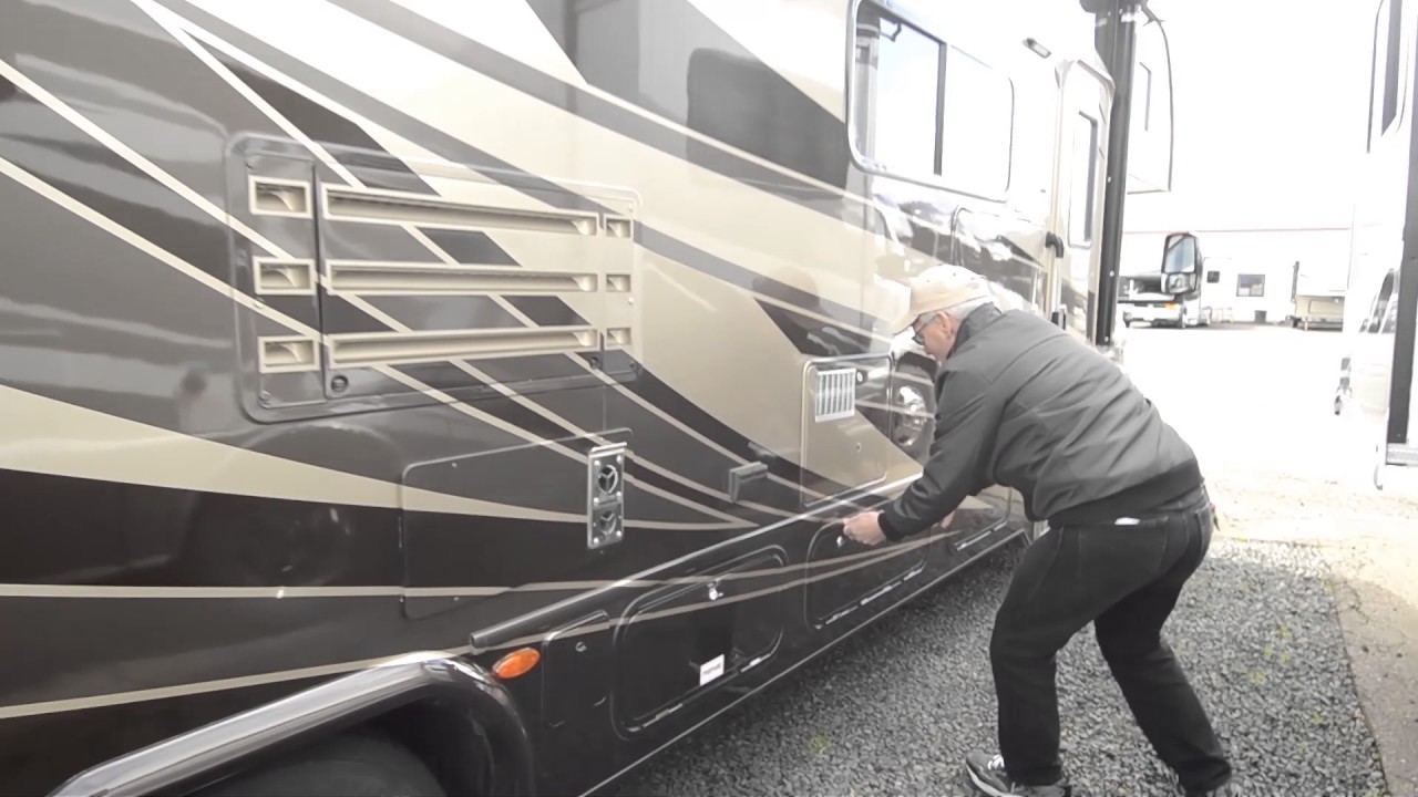 The RV Corral 2017 Forest River Sunseeker 3010DS STOCK# NC572