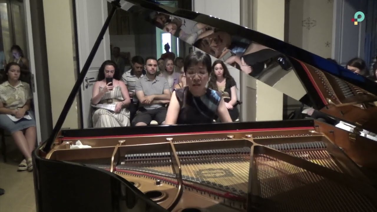 H. Villa-Lobos Valsa da Dor - Solungga Liu, piano