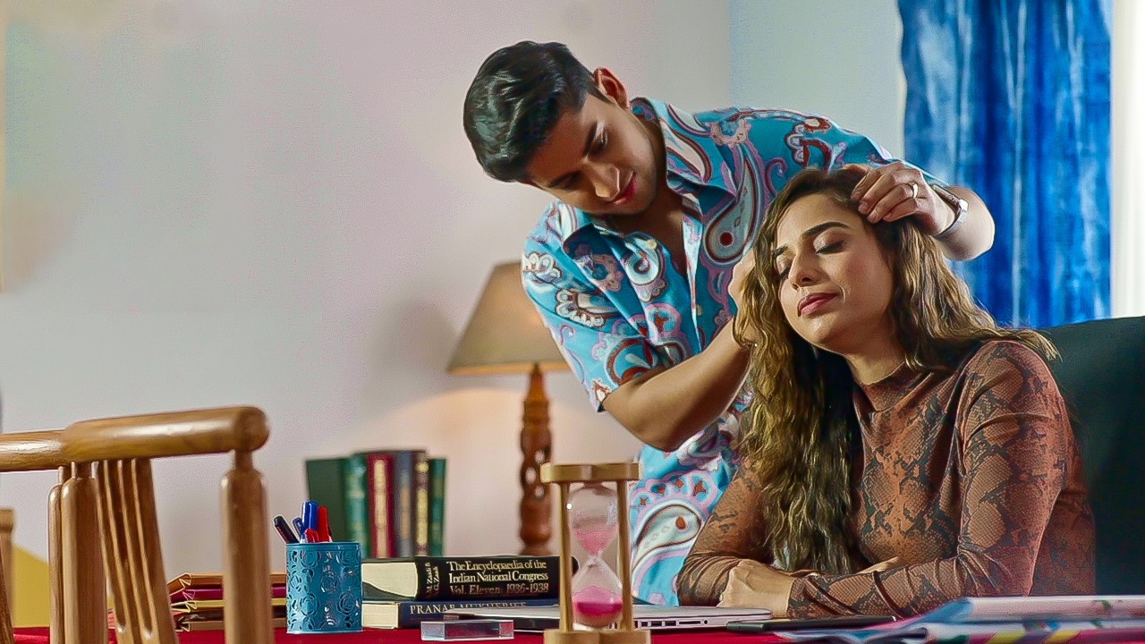 మేడమ్ ని ఇంప్రెస్ చేయడానికి ఆ అబ్బాయి ఏం చేస్తున్నాడో చూడండి | New Telugu Crime | Episode - 1