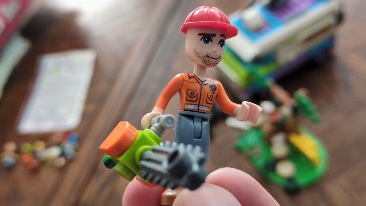 Review of Lego Friends set 41749 Newsroom Van