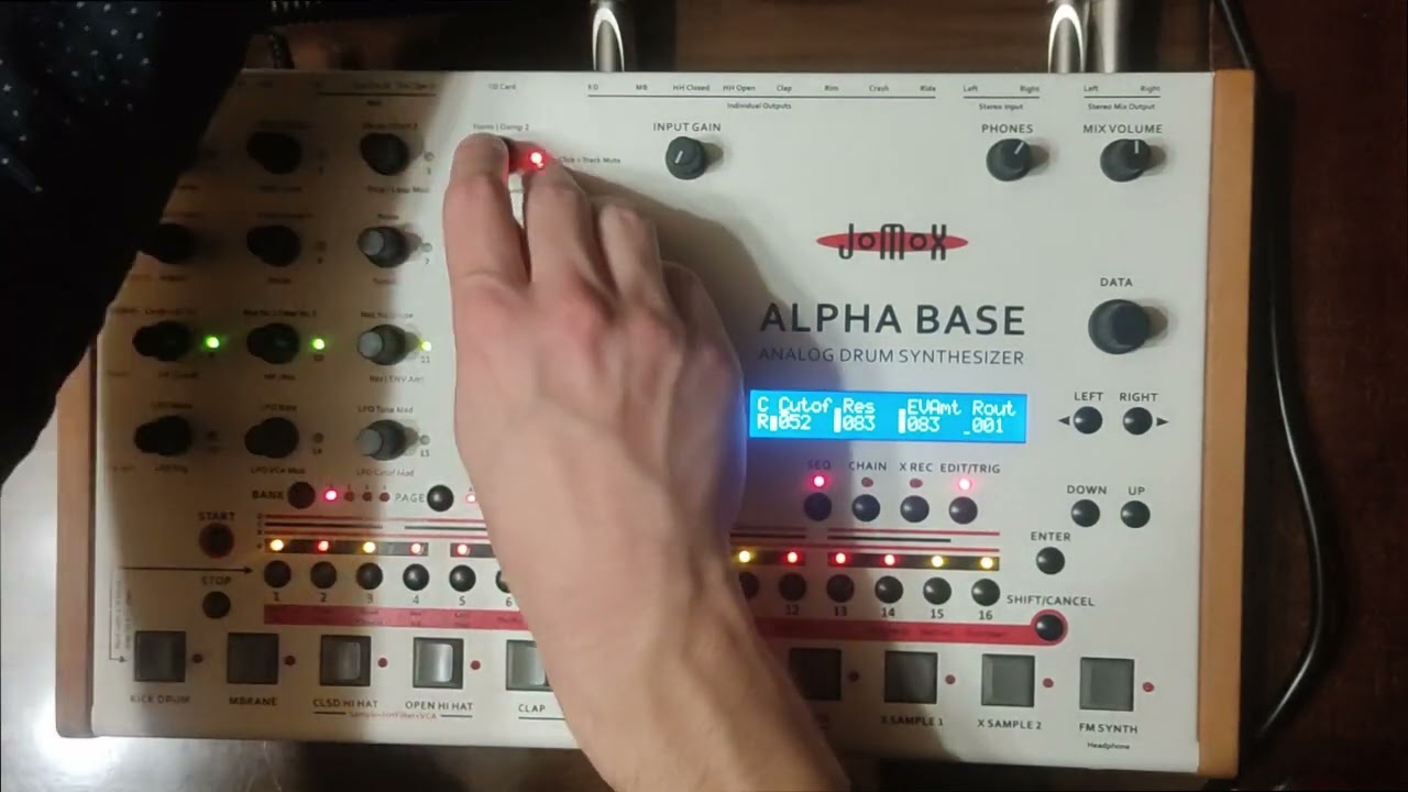 Acid from scratch (Jomox Alpha Base)