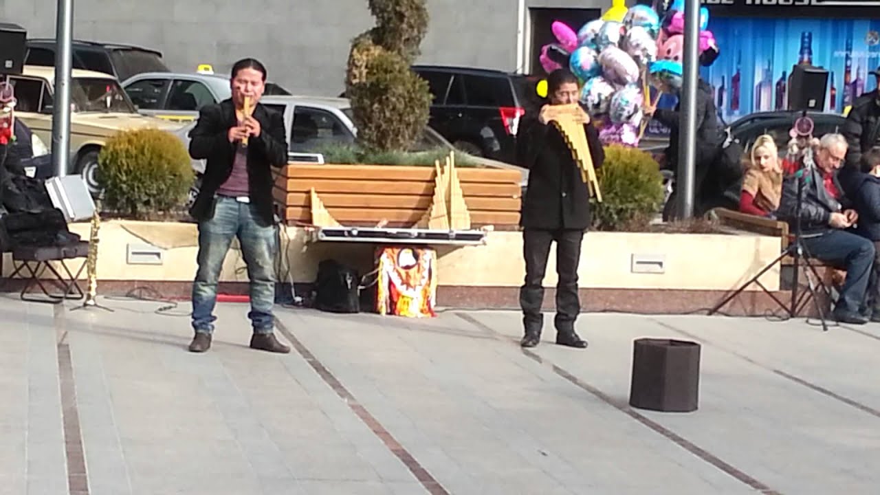 Street ethnic concert at North Avenue