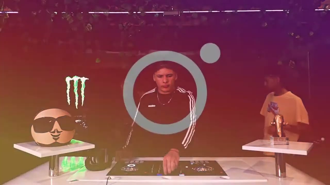 PERREO SET LIVE #1 - Enganchado ⚡ LOCURA MIX ( Ft. La Familiax )
