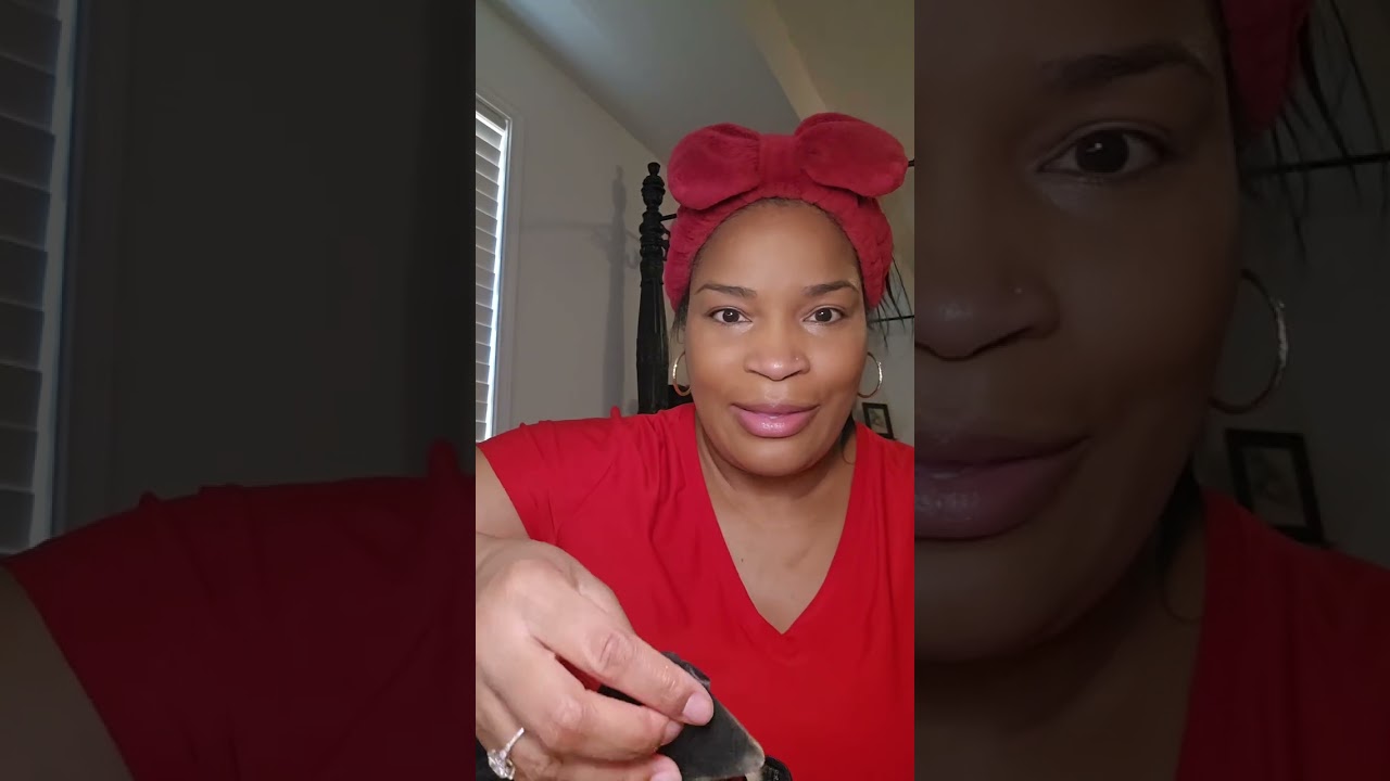 5 minute GRWM...well 10 minutes 😂🤣