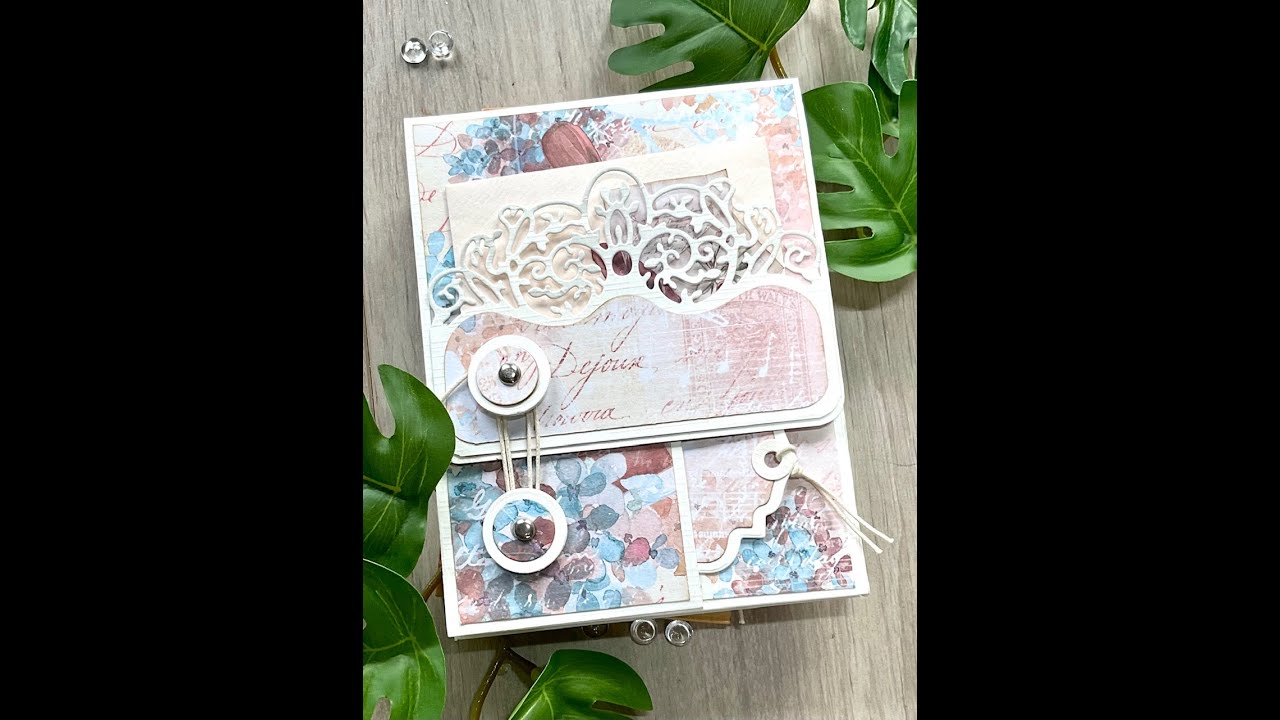 Booklet with alot of pockets and cards made. (Dutch)