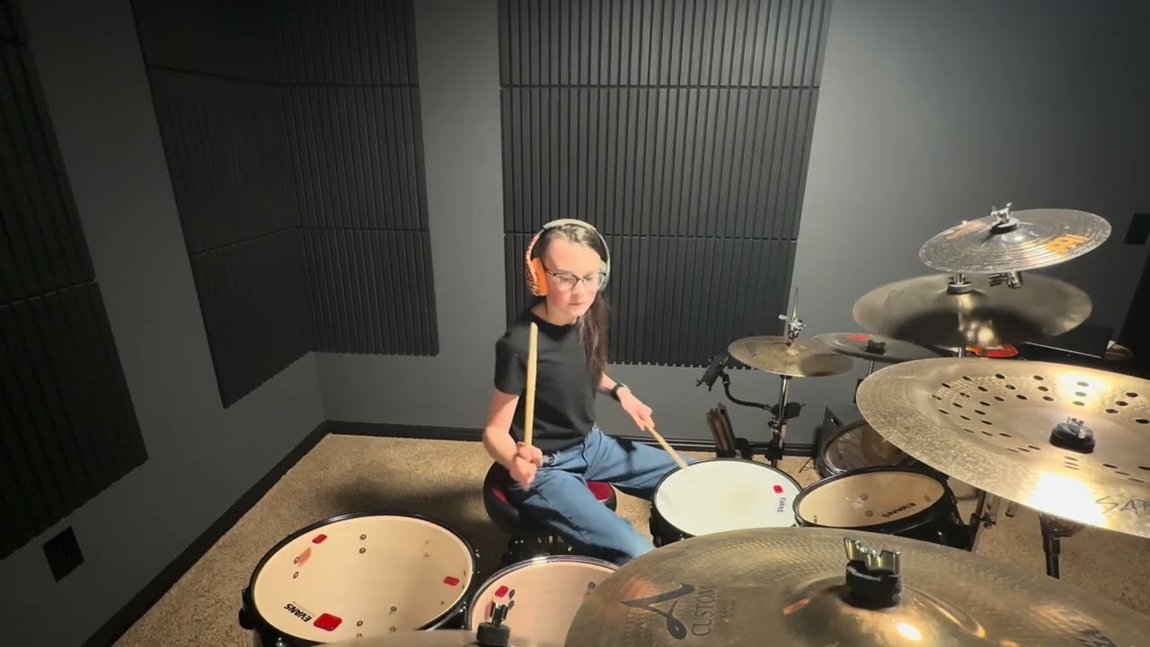 Blitzkrieg Bop by The Ramones • Skye • 9 Years Old