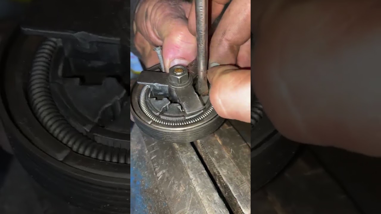 Assembling a Chinese chainsaw clutch