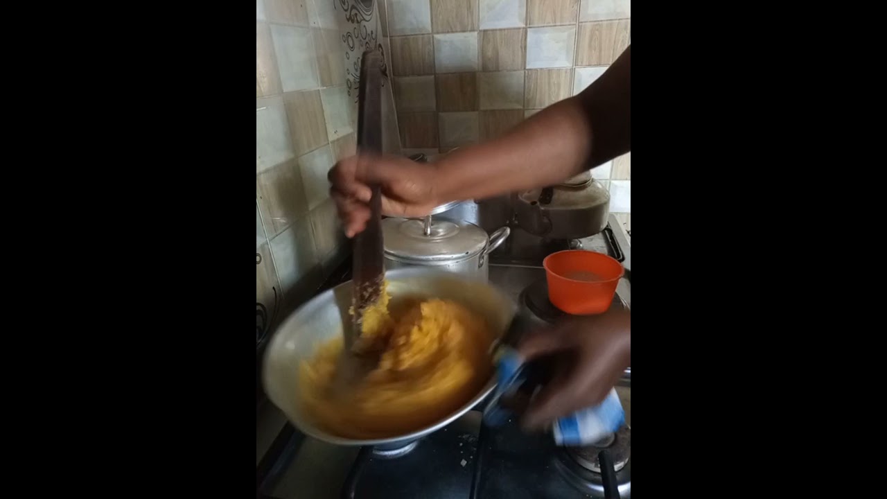 How to make Yellow Eba/Garri from White Garri (Garri Ijebu) with Vegetable Soup and Stew