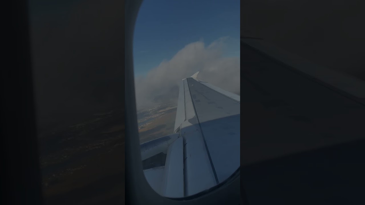 Cabin View: AJET Airbus A321 Landing from SAW to BER 