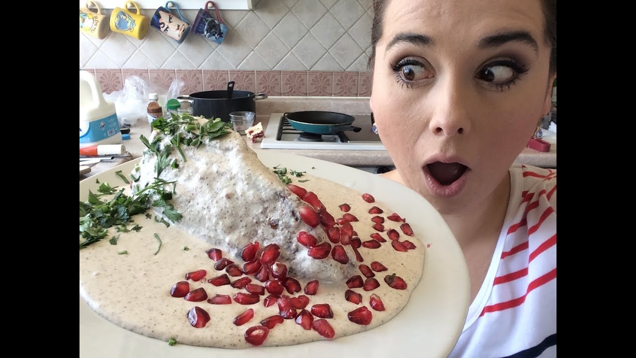 Como hacer Chiles en nogada con nuez com&uacute;n