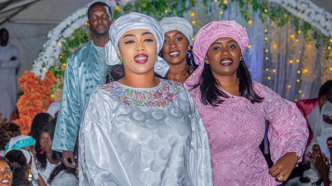 EN DIRECT SIAR WADIAL TOGG ALJUMA DES SOKHNAS DE YESSAL GUI À SOKHNA AIDA SALIOU
