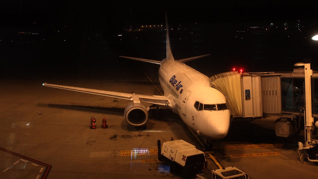 Boeing 737 Blue Air - Roma FCO to Turin - FULL FLIGHT