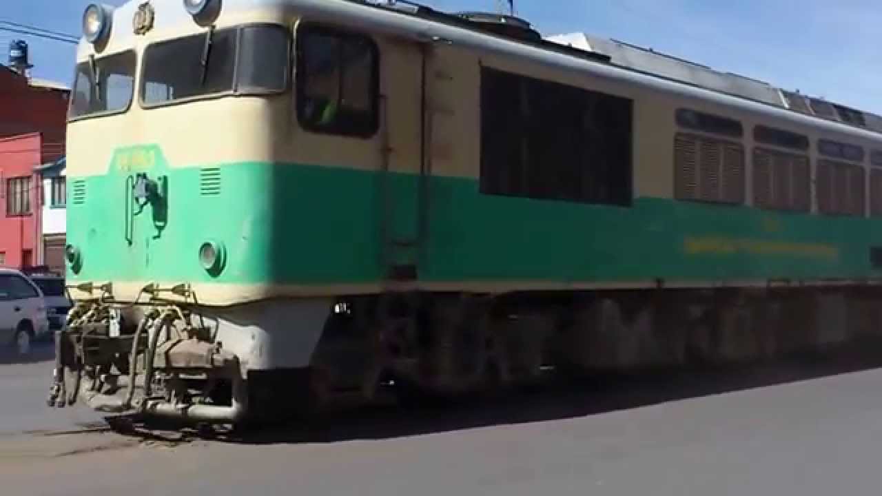 Locomotora Mitsubishi-Hitachi en Oruro - Bolivia
