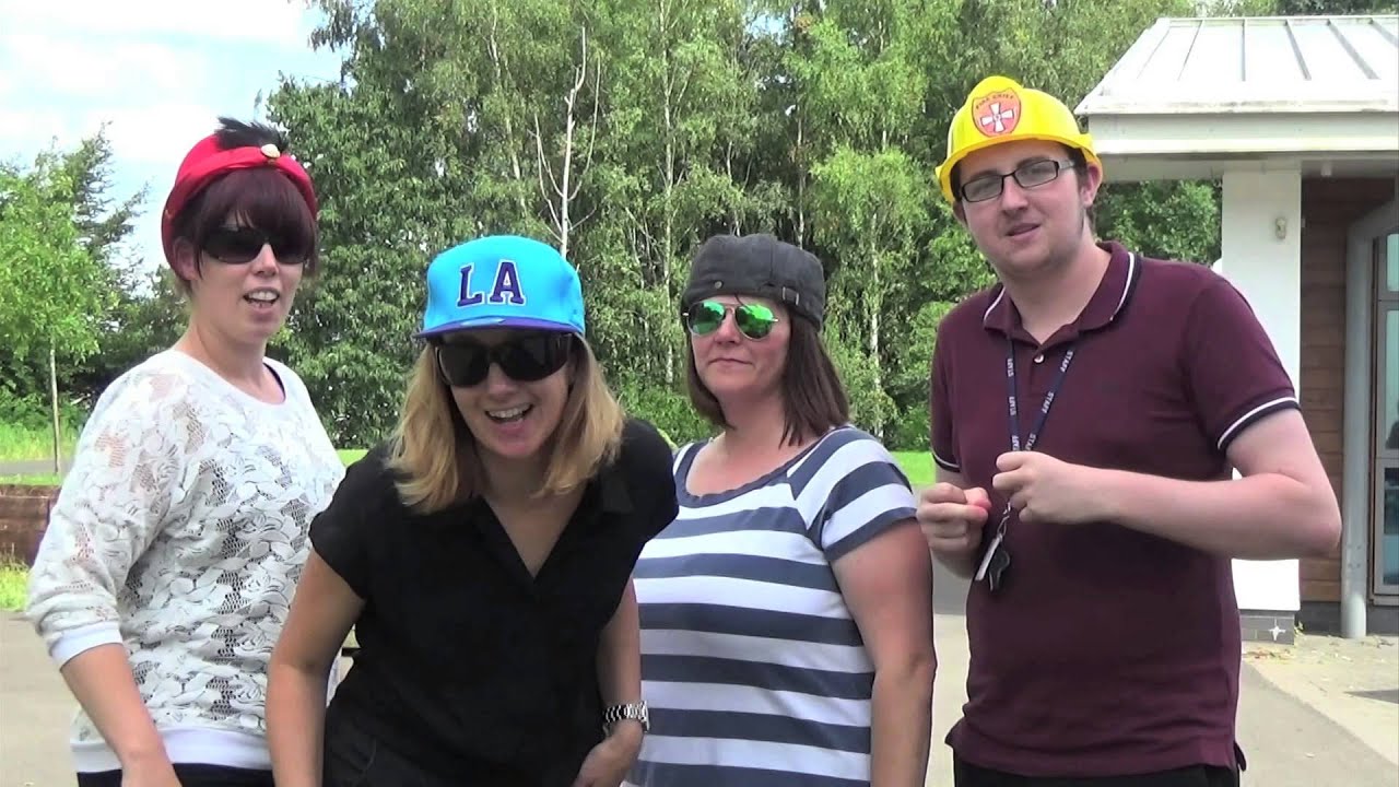 Nant Celyn Primary School Staff - Uptown Funk Parody