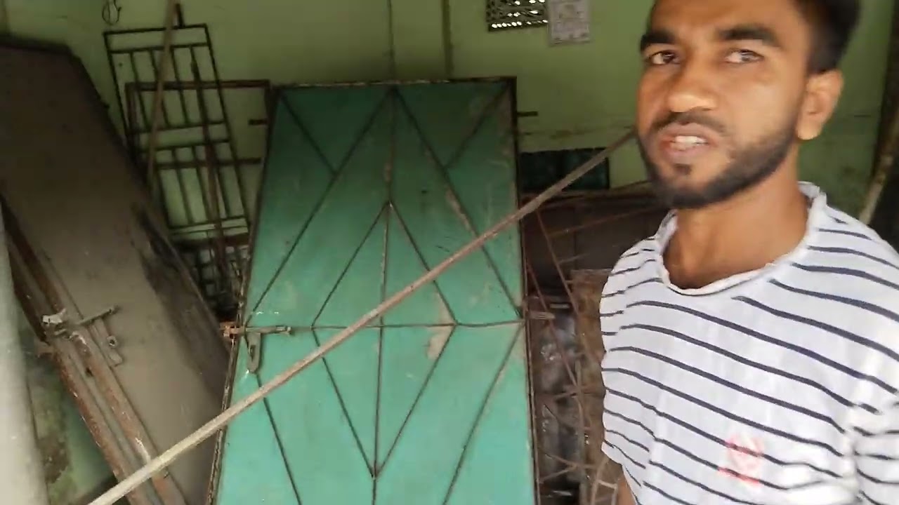 এখানে প্লাস্টিকের দরজা এবং লোহার দরজা এবং গিরিল এবং নতুন ও পুরাতন পাওয়া যায় সর্ব মূল্য01712797983