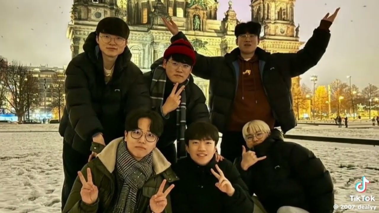 [Tik Tok] #61 Tổng hợp Tiktok T1 -⚡🐯🐧🐻🐶 - Berlin mùa đông năm nay ấm đến lạ - LCT - T1