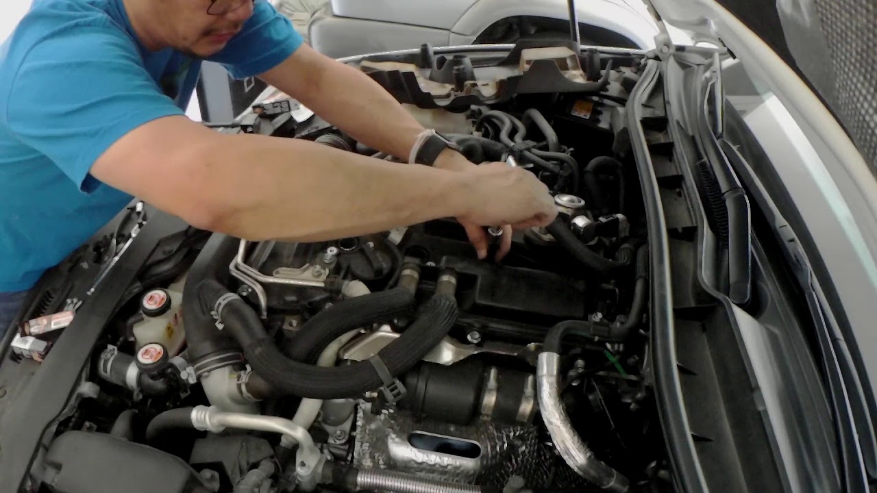 Снятие и установка свечей зажигания на Lexus IS200T F Sport