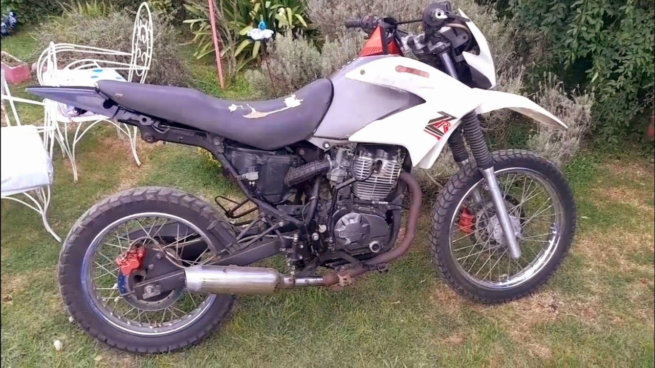 Como arrancar una moto abandonada y dejarla en condiciones, Zanella zr150