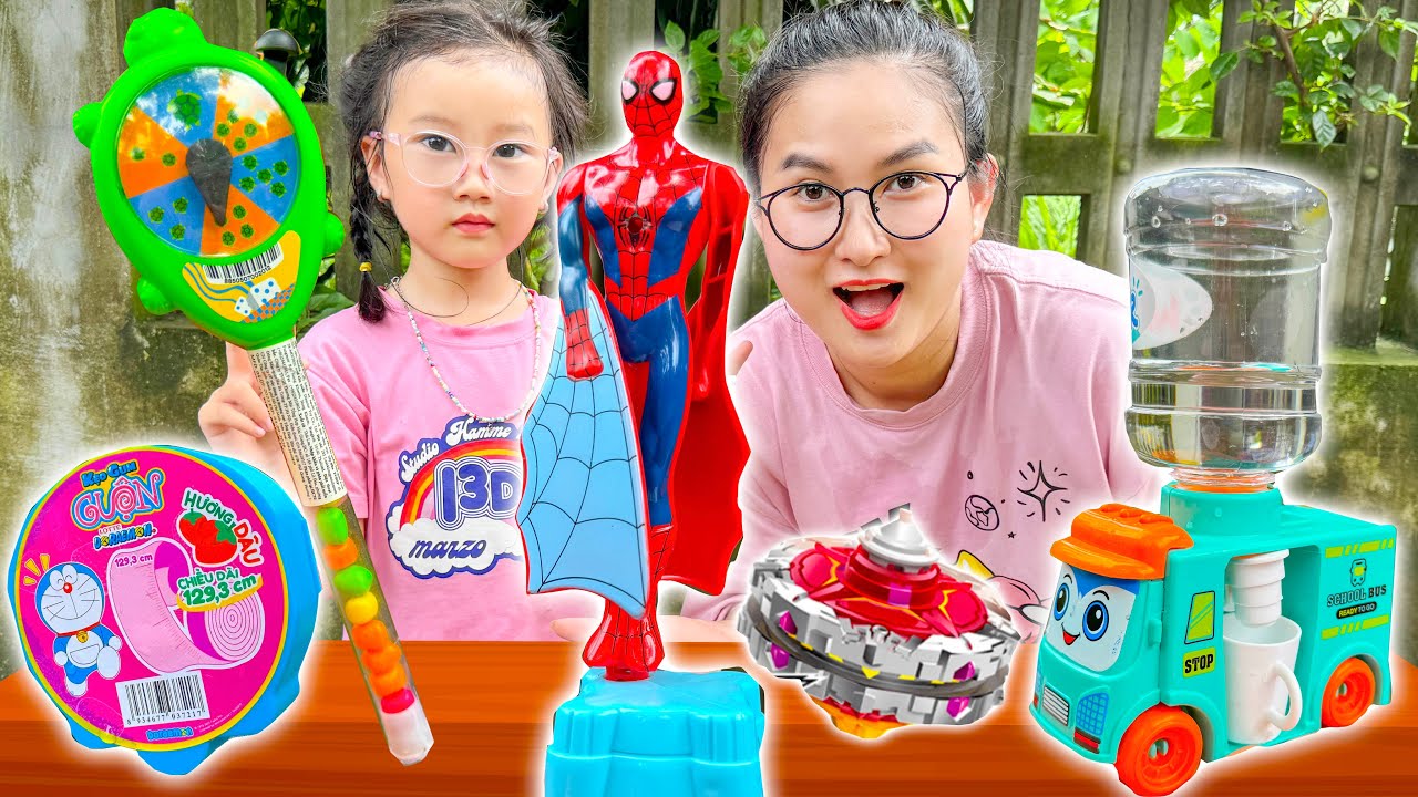 Changcady review những chiếc kẹo kì lạ: siêu nhân nhện, doraemon - Cam Cam TV