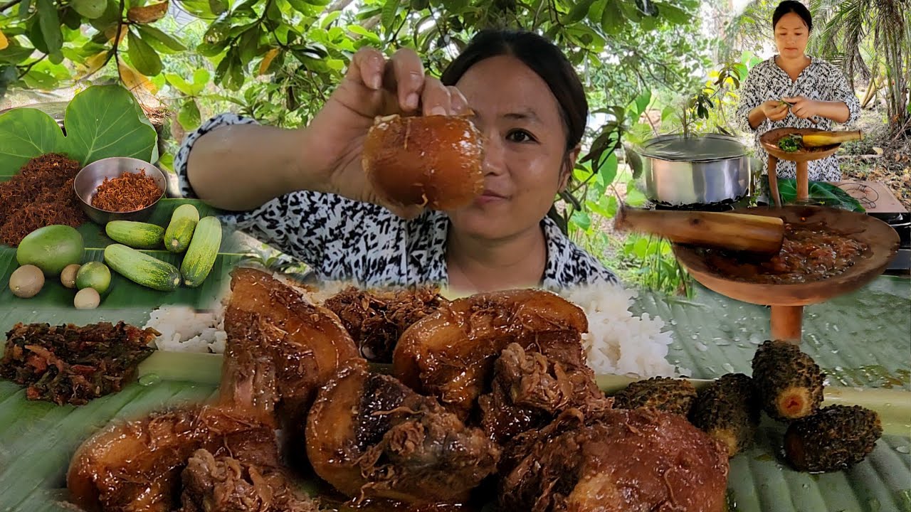 Braised pork cooked tender and juicy with dried bambooshoot || northeast naga mukbang 