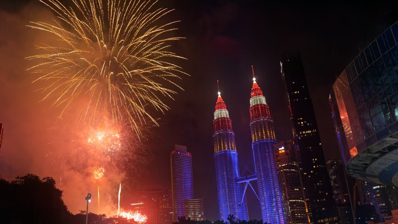 KLCC Fireworks 2024 - Hari Merdeka 31-8-24 - Full Show