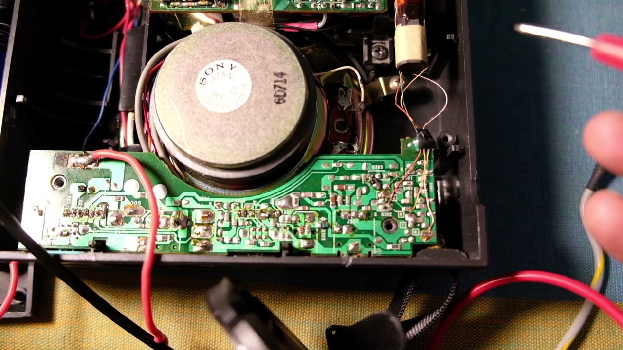 The Sony ICF-2010 radio - sensitivity