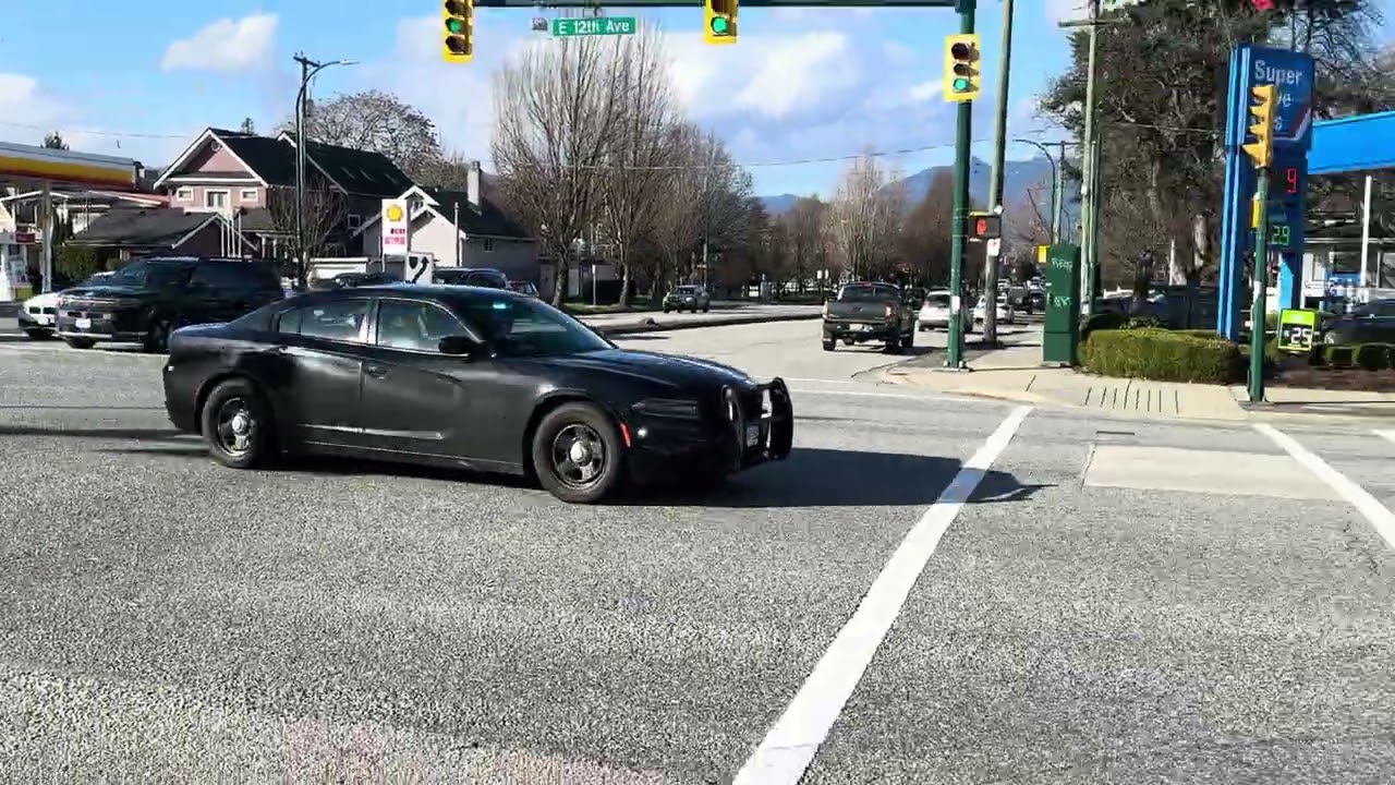 Vancouver police unmarked dodge rumble siren 🚨 
