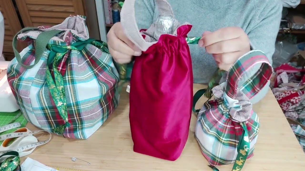🌹 Tutorial 2511 **** 3 FANTASTICI sacchetti per Natale cucito creativo  susi