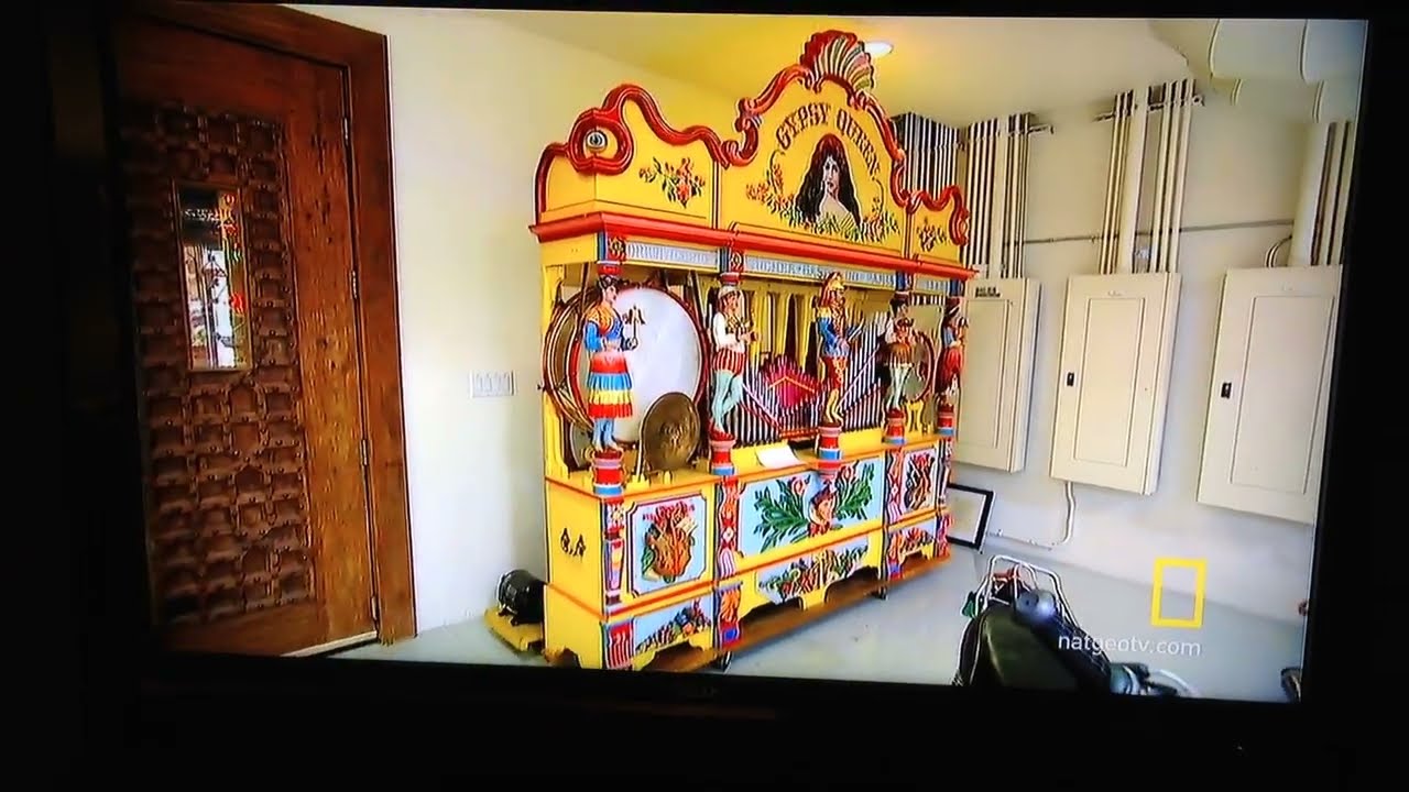 Antique Carousel and Gypsy Queen Fair Organ at  Auction Video, around 2015