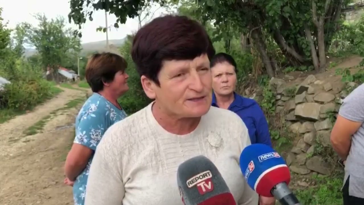 Banorët e Starje të Kolonjës në protestë për ujin e pishëm të ndotur thirrje qeverisë për...