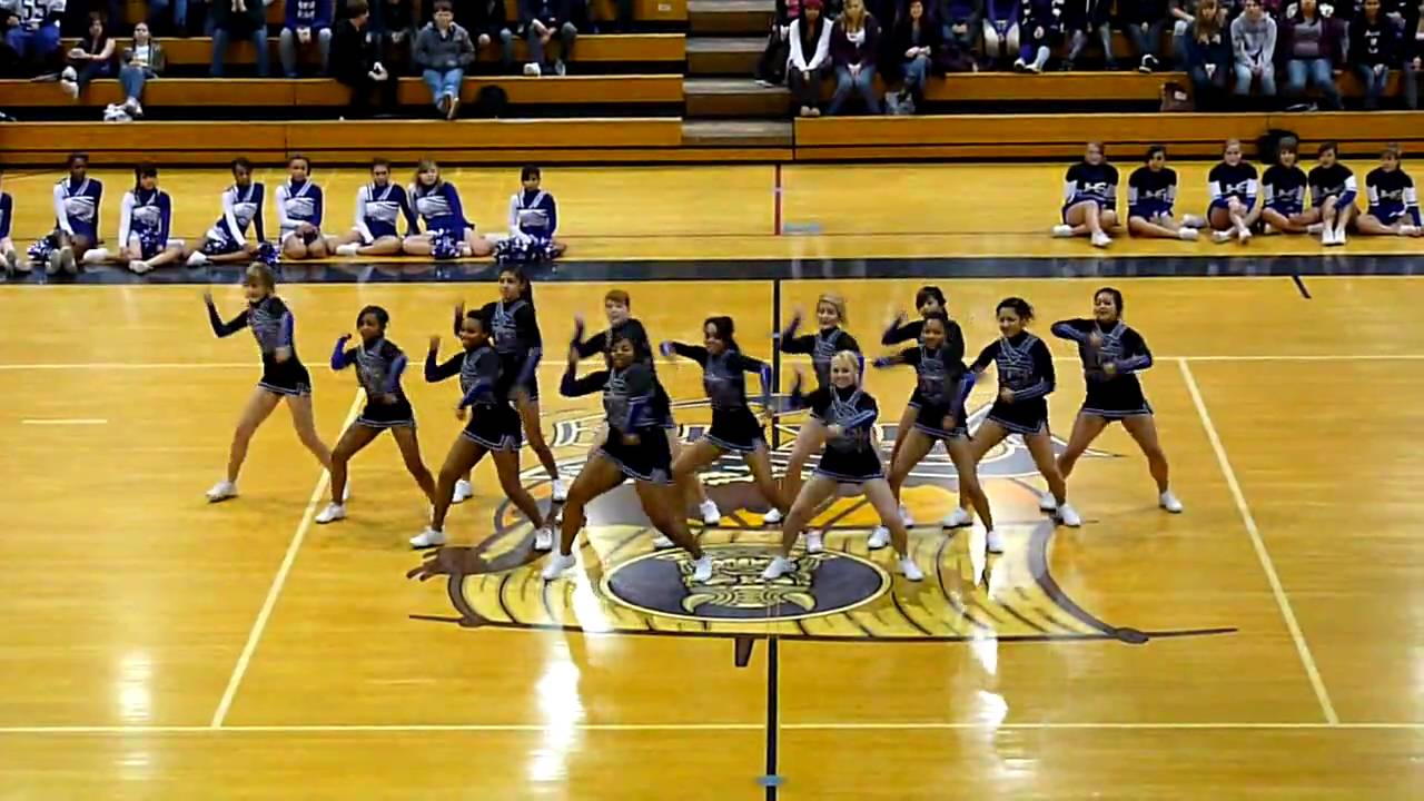 Johansen High School Varsity Cheerleaders 2010 HD
