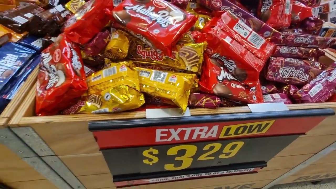 New Zealand Grocery Specials. Pak'nsave  pukekohe.  Sale aisle.